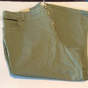 Cherokee brand Womens capris